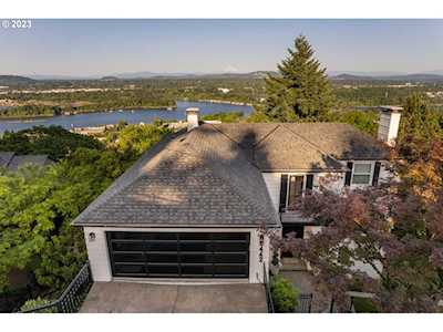 6442 SW Parkhill DR Portland, OR 97239