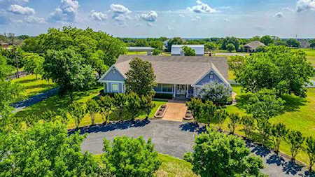 2717 Clear Lake Road Weatherford, TX 76087
