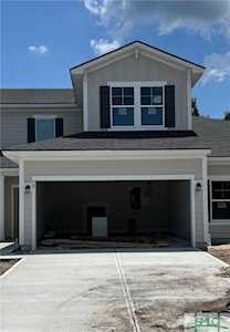 73 Small Pine Ln Richmond Hill, GA 31324
