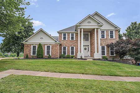 13535 Bahnfyre Dr St Louis, MO 63128