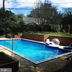 12429 Starlight Ln Bowie, MD 20715