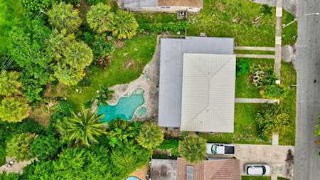 615 NW 12th Terrace Boca Raton, FL 33486