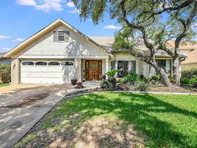 6517 Heron DR Austin, TX 78759