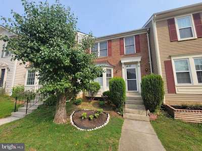 7808 Bellwether Ct Lorton, VA 22079