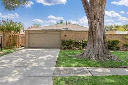 2467 Blackridge Rd Houston, TX 77067