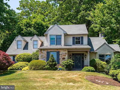 311 Steeplechase Dr Elverson, PA 19520