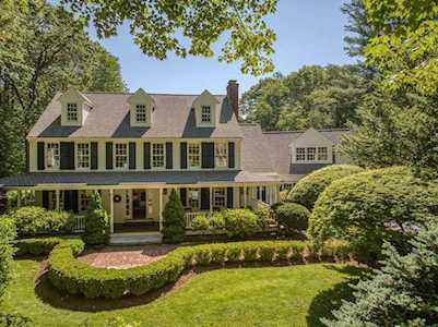 10 Old Farm Rd Hopkinton, MA 01748