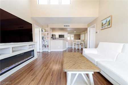 5166 S Jones Blvd #208 Las Vegas, NV 89118