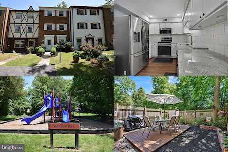 14702 Cardigan Square Centreville, VA 20120