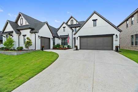 306 Waters Edge Drive Argyle, TX 76226