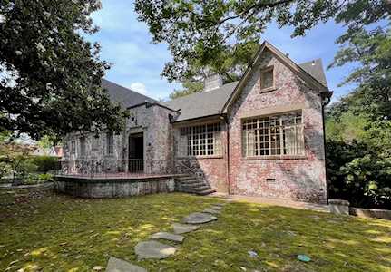 2014 Hallwood Dr Memphis, TN 38107