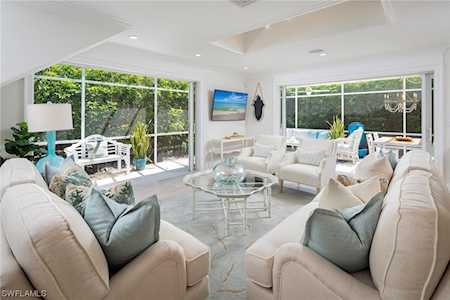 230 S 6th Ave #12 Naples, FL 34102