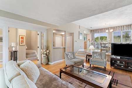 10 Sutton Place #10 Swampscott, MA 01907