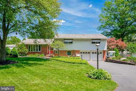 9 Houston Rd Yardley, PA 19067