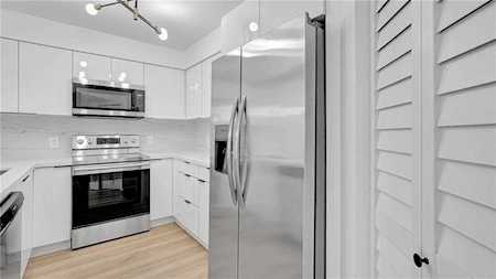 800 SW 142nd Ave #302 N Pembroke Pines, FL 33027