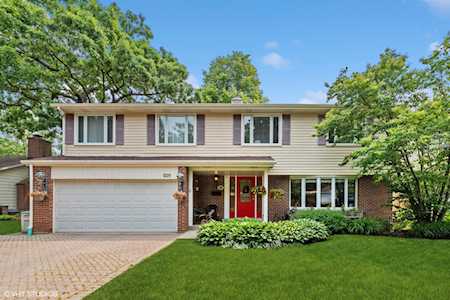 1225 Blackthorn Ln Deerfield, IL 60015