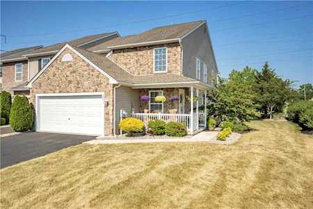 2601 Sapphire Ln Bethlehem, PA 18020