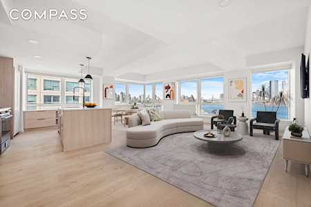 440 Kent Ave #10-A Brooklyn, NY 11249