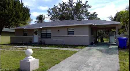 2656 Dr Ella Piper Way Fort Myers, FL 33916