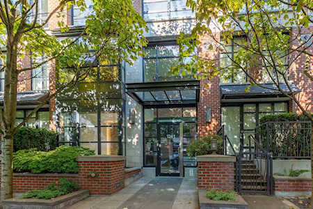 1241 Homer Street #301 Vancouver, BC V6B 2Y9