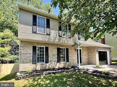 7 Concord Dr Newark, DE 19702