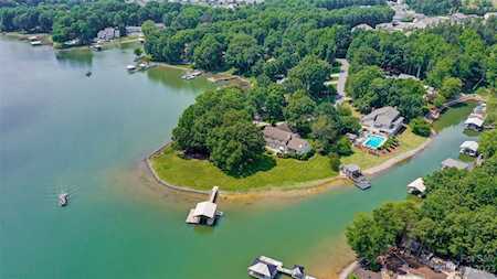 3749 Badger Run Denver, NC 28037