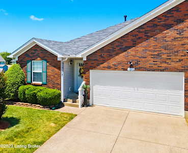 7030 Shutesbury Cir Louisville, KY 40258