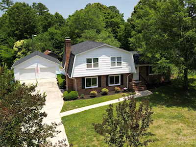 8213 Caldwell Rd Harrisburg, NC 28075