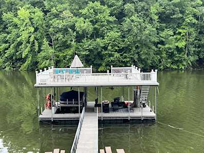 399 Elklore Ave Estill Springs, TN 37330