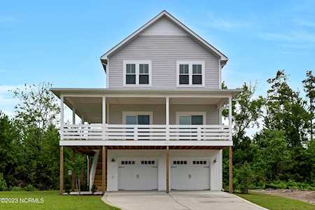 301 Landon Lane Sneads Ferry, NC 28460