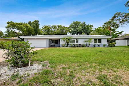108 Harbor Bluff Dr Largo, FL 33770