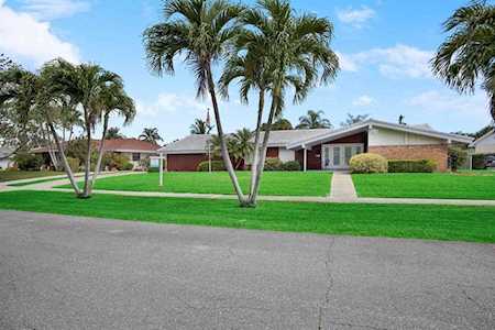 425 Privateer Road North Palm Beach, FL 33408