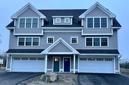 Unit 23 Stonehill Pointe Rd #23 Newmarket, NH 03857