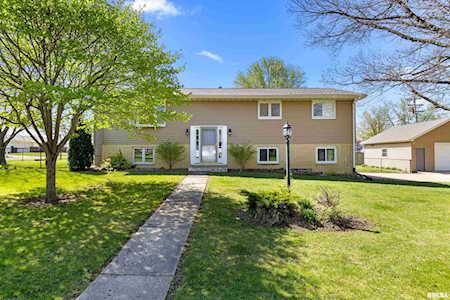 201 Georgia Parkway Washington, IL 61571