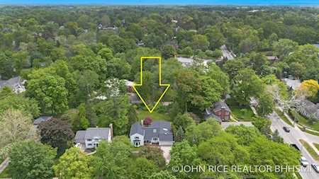 974 Princeton Blvd SE East Grand Rapids, MI 49506