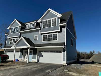 Unit 25 Stonehill Pointe Rd #25 Newmarket, NH 03857
