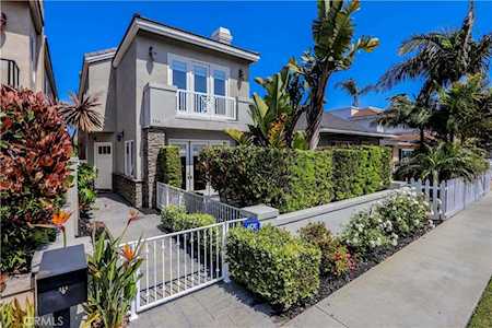 714 Delaware St Huntington Beach, CA 92648