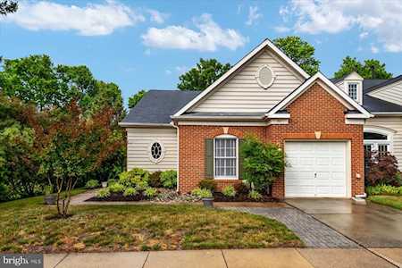 301 Colony Point Place Edgewater, MD 21037