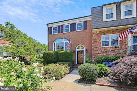 6340 Golf Course Square Alexandria, VA 22307