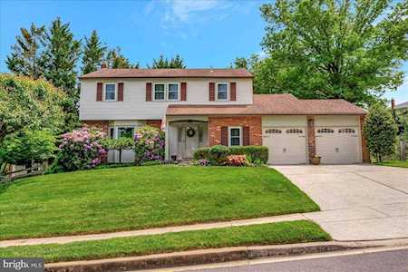 4 Clemson Ct Newark, DE 19711