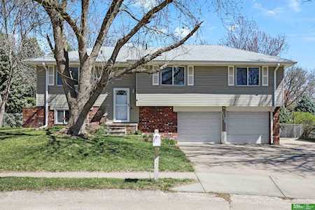 1109 Jacqueline Circle Papillion, NE 68046