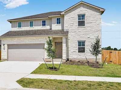 109 Fairmeadow Downs DR Hutto, TX 78634