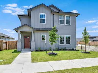 114 Fairmeadow Downs DR Hutto, TX 78634