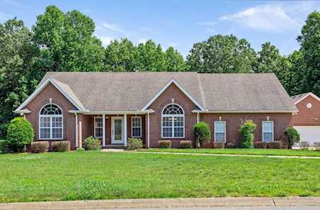 1397 Grassland Dr Ashland City, TN 37015