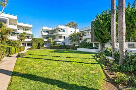 2362 Torrey Pines Rd #33 La Jolla, CA 92037