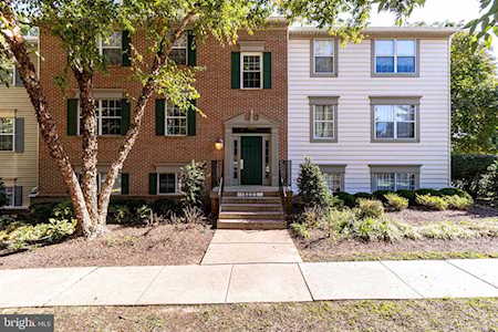 12023 Golf Ridge Ct #201 Fairfax, VA 22033