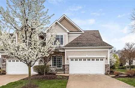 26033 Island Lake Novi, MI 48374