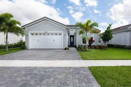 15286 Goldfinch Circle The Acreage, FL 33470