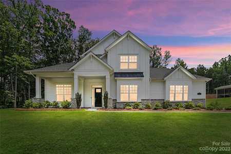 2324 Loire Valley Dr Indian Land, SC 29707