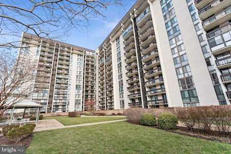 5300 Holmes Run Parkway #215 Alexandria, VA 22304